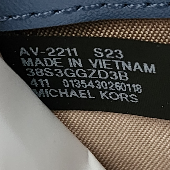 Michael Kors Jet Set Continental Wristlet Wallet Blue - Picture 4 of 6